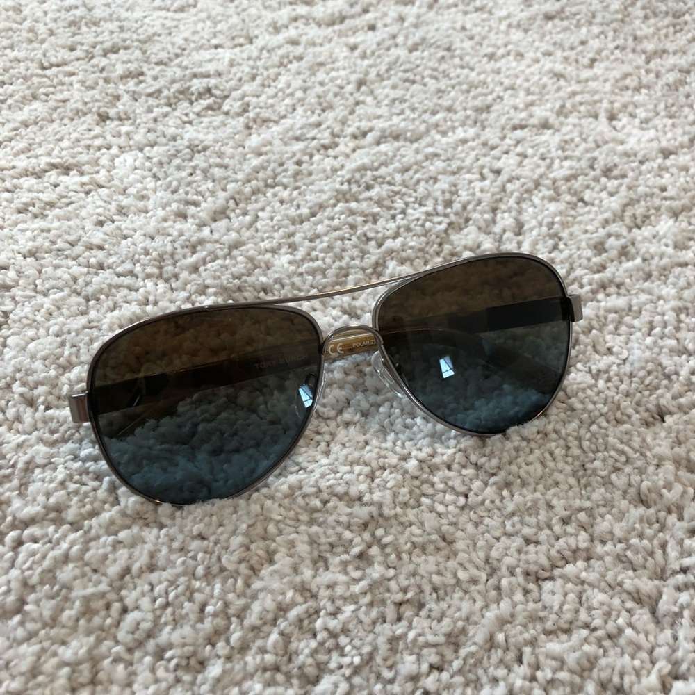 Tory Burch Pilot Sunglasses